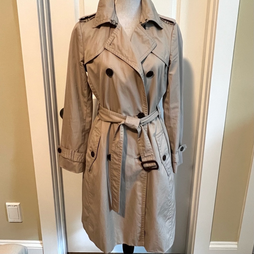 Banana Republic Trench Coat mid-length Classic Camel Tan Medium